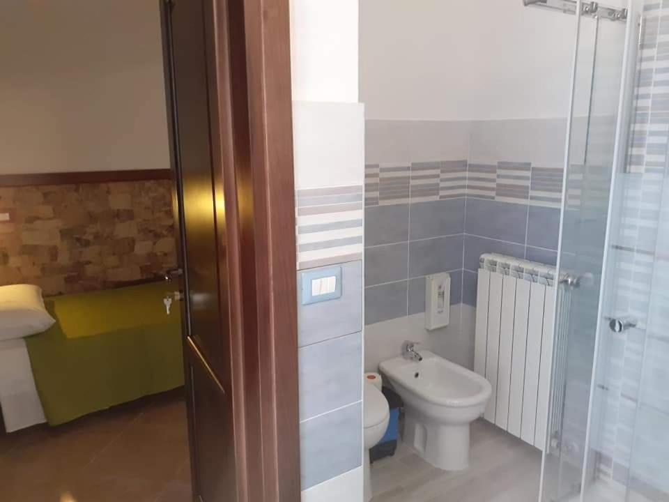 B&B Mamuthones Porto Torres Bagian luar foto