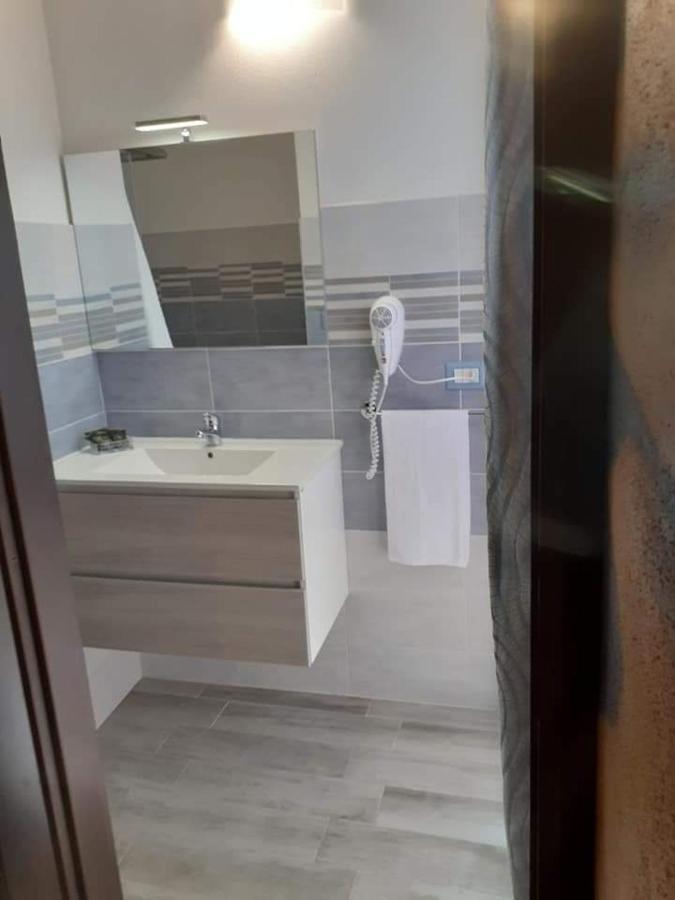 B&B Mamuthones Porto Torres Bagian luar foto