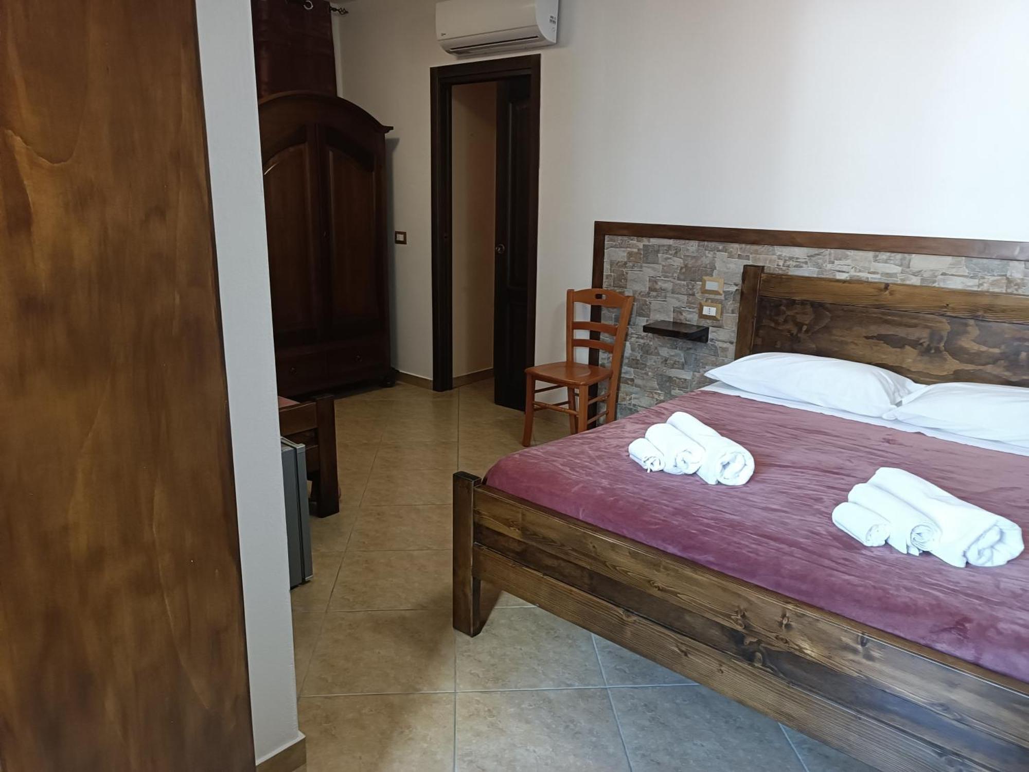 B&B Mamuthones Porto Torres Ruang foto