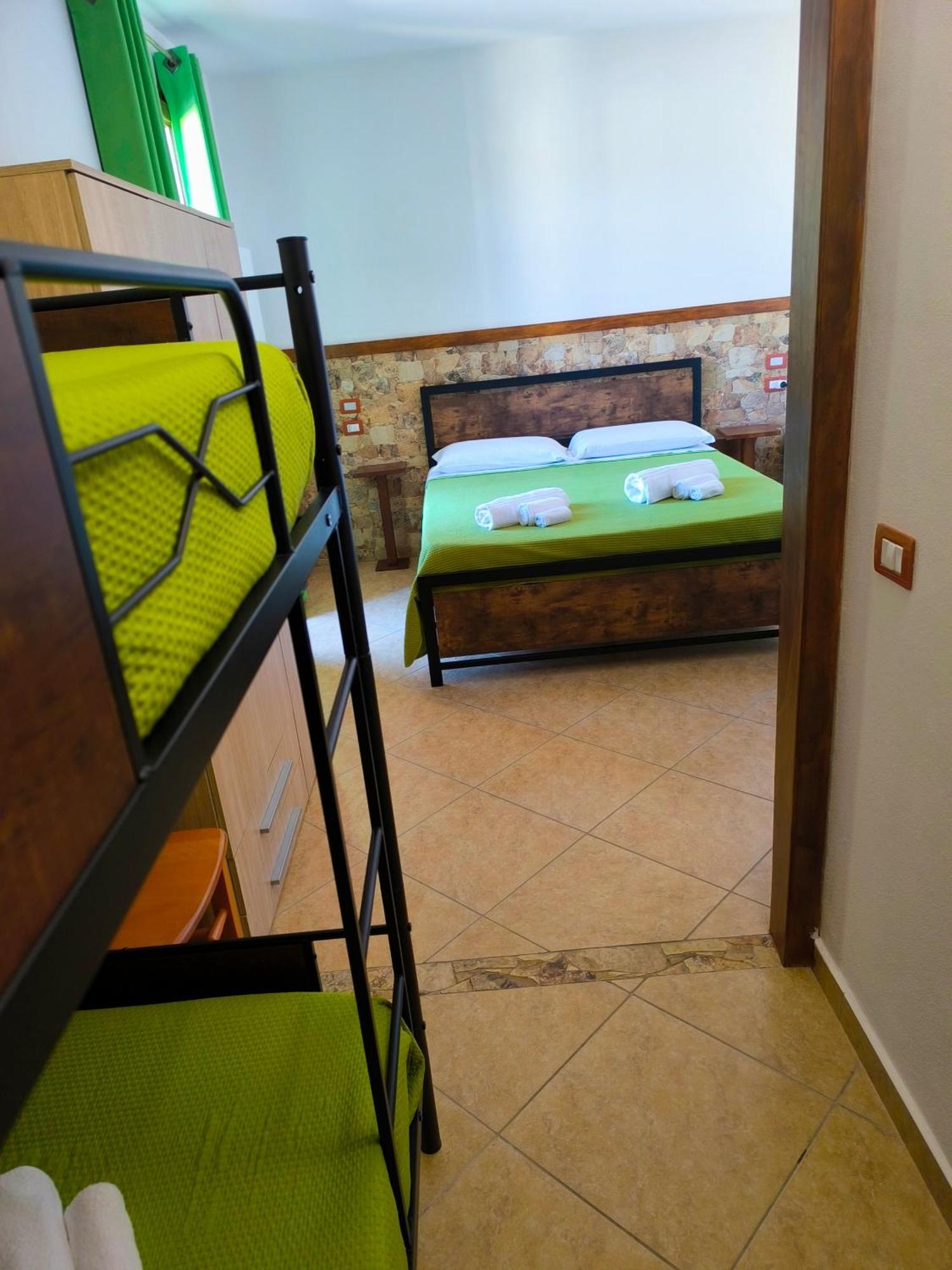 B&B Mamuthones Porto Torres Bagian luar foto