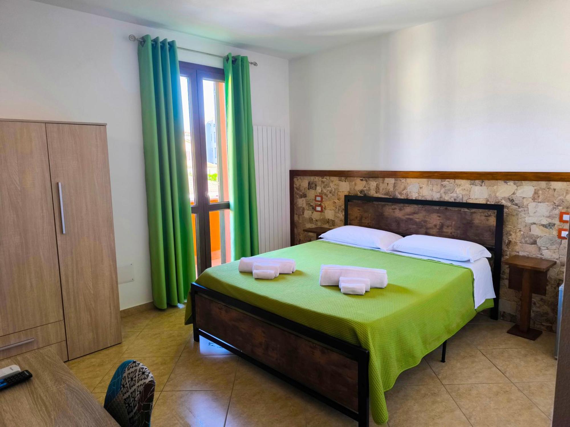 B&B Mamuthones Porto Torres Bagian luar foto